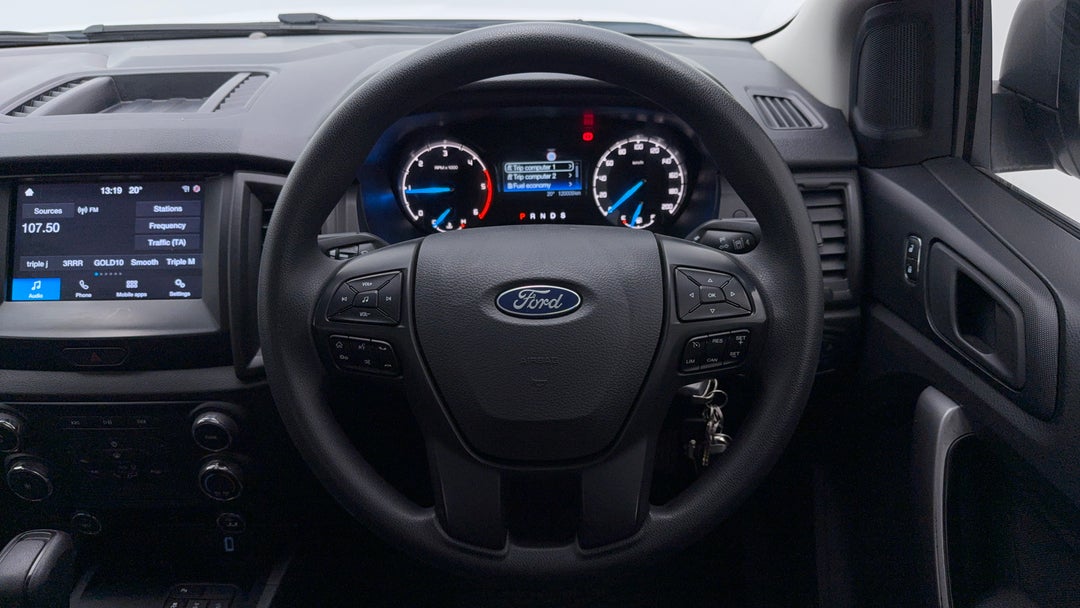 2020 Ford Ranger Xls 3.2 (4x4), Automatic, 120009 km, Steering Wheel Close-up