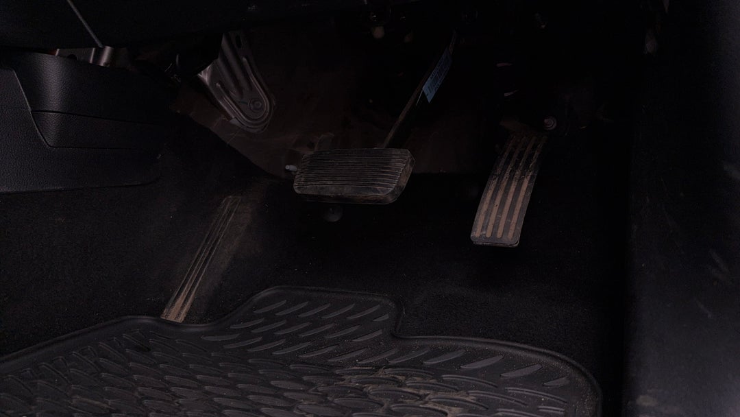 2020 Ford Ranger Xls 3.2 (4x4), Automatic, 120009 km, Pedals and Footmat