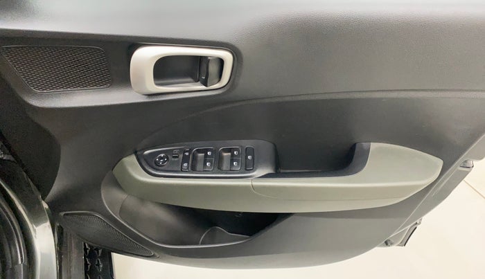 2019 Hyundai VENUE S 1.0 TURBO DCT, Petrol, Automatic, 38,010 km, Driver Side Door Panels Control