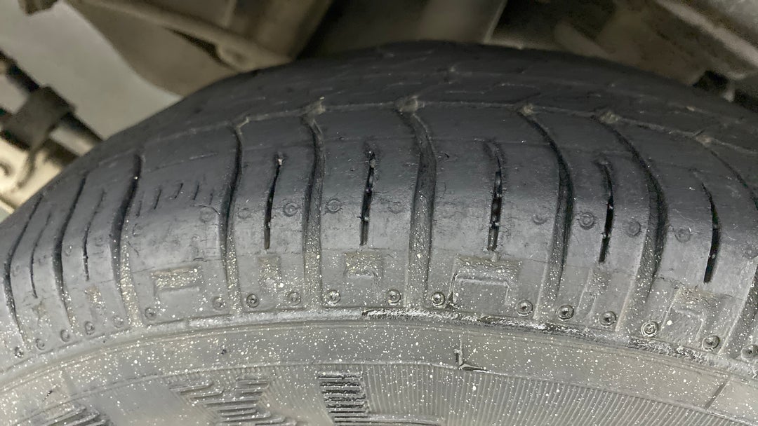 Left Rear Tyre Tread