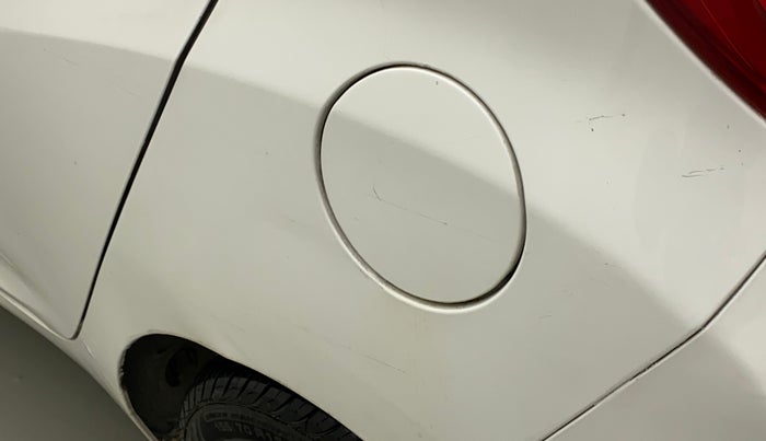 2015 Hyundai Eon SPORTZ, Petrol, Manual, 87,809 km, Left quarter panel - Minor scratches
