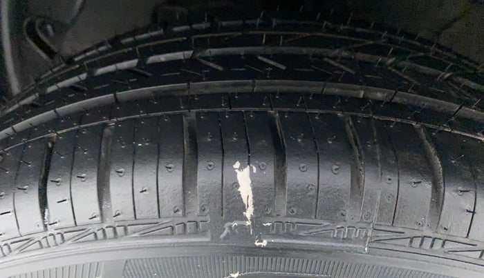 2015 Hyundai Grand i10 SPORTZ 1.2 KAPPA VTVT, Petrol, Manual, 54,746 km, Left Front Tyre Tread
