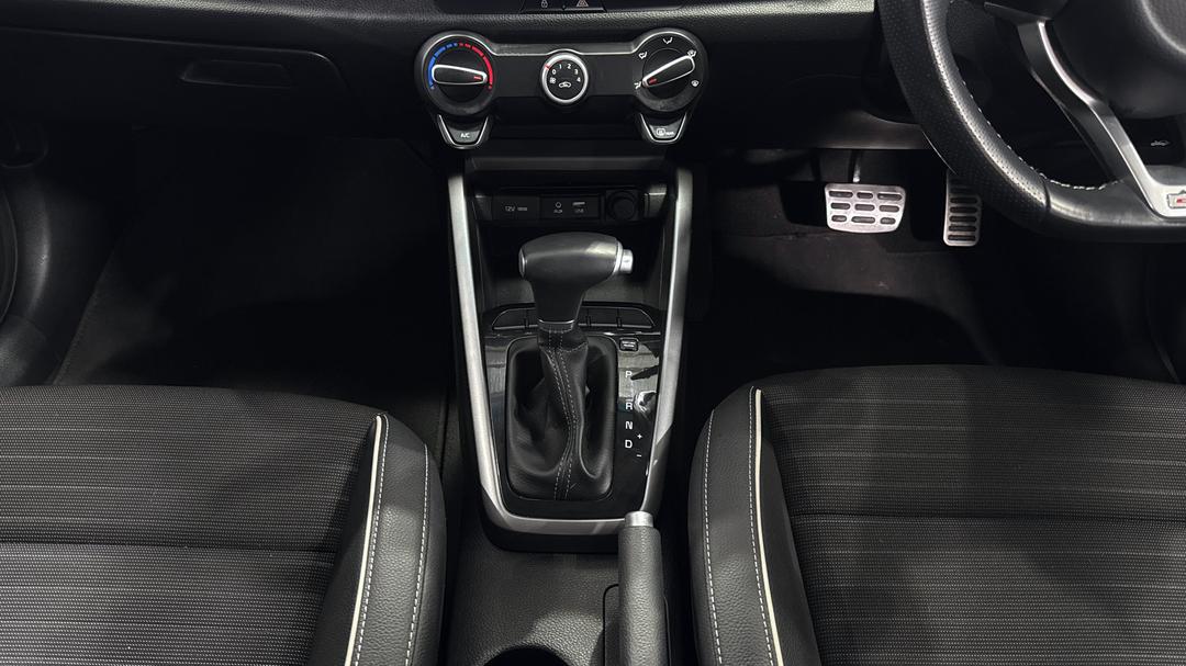 2019 Kia Rio Gt-line, Automatic, 55050 km, Gear Lever 