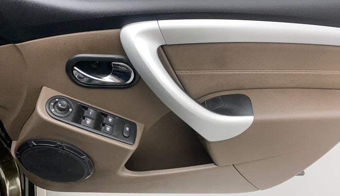 2018 Renault Duster 110 PS RXZ DIESEL, Diesel, Manual, 36,760 km, Driver Side Door Panels Control