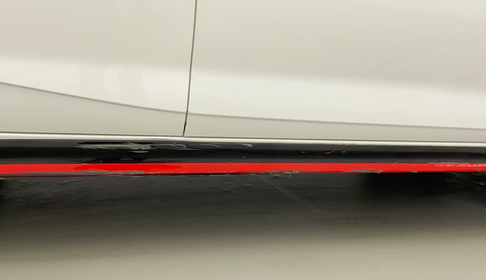 2022 Hyundai NEW I20 N LINE N6 1.0 TURBO GDI IMT, Petrol, Manual, 10,616 km, Right running board - Minor scratches