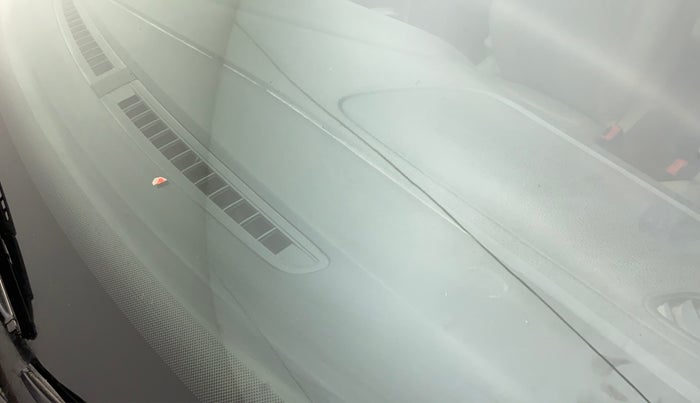 2012 Volkswagen Polo TRENDLINE 1.2L PETROL, Petrol, Manual, 39,695 km, Front windshield - Minor spot on windshield
