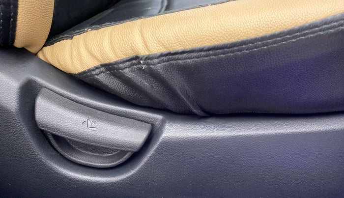 2016 Hyundai Grand i10 SPORTZ 1.2 KAPPA VTVT, Petrol, Manual, 54,043 km, Driver Side Adjustment Panel