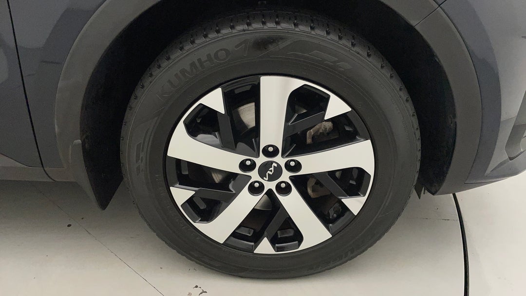 2022 Kia Sorento Sport 7 Seat, Automatic, 117371 km, Right Front Wheel