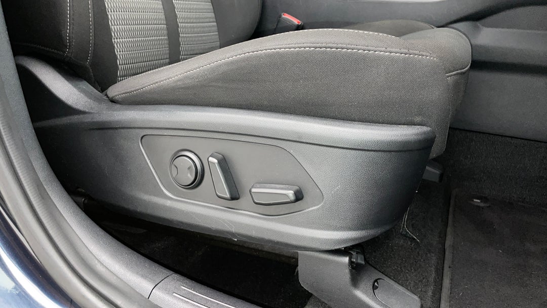 2022 Kia Sorento Sport 7 Seat, Automatic, 117371 km, Drivers Side Adjustment Panel