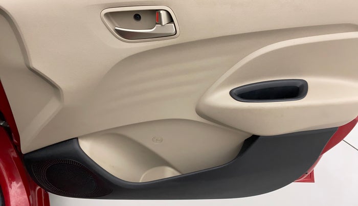2018 Hyundai NEW SANTRO MAGNA AMT, Petrol, Automatic, 23,436 km, Driver Side Door Panels Control