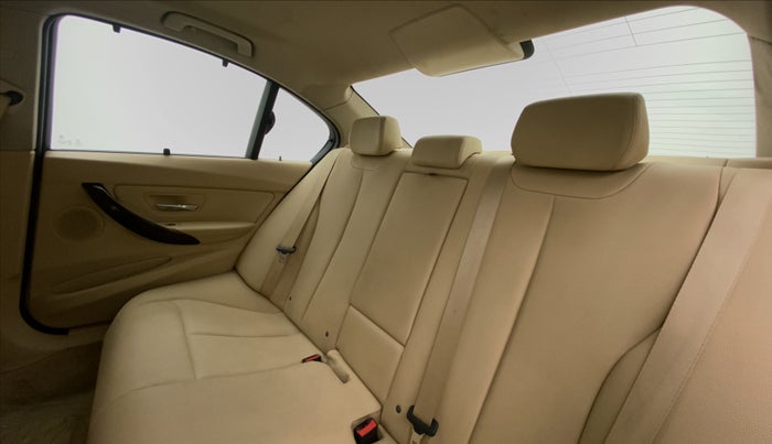 2015 BMW 3 Series 320D, Diesel, Automatic, 35,591 km, Right Side Rear Door Cabin