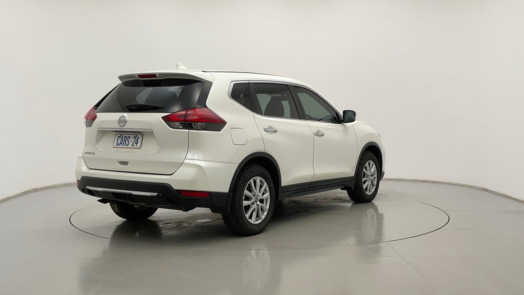 Right Back Diagonal (45- Degree) View