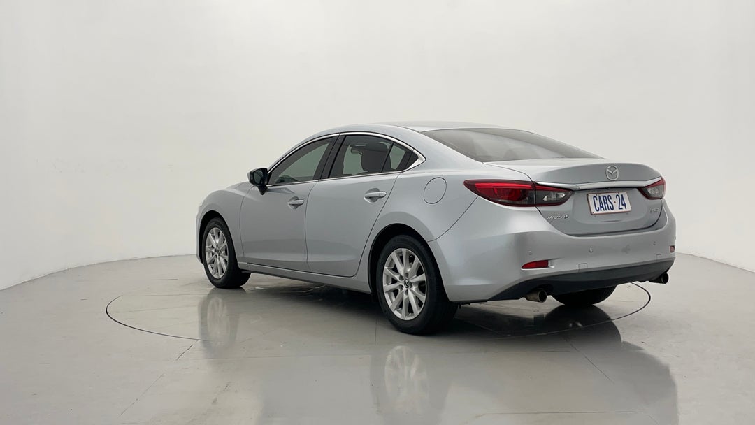 Left Back Diagonal (45- Degree) View