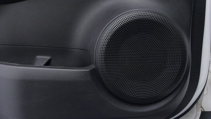 NISSAN KICKS-Speakers