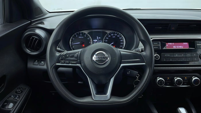 NISSAN KICKS-Steering Wheel Close-up