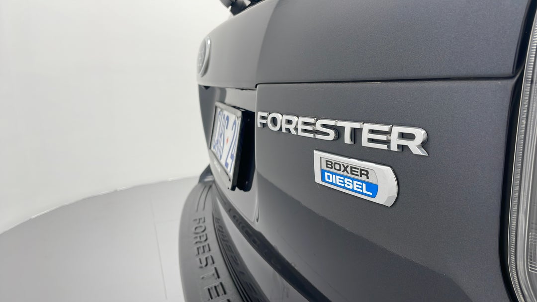 2016 Subaru Forester 2.0d-s, Manual, 116827 km, Badge (Boot Right Side)