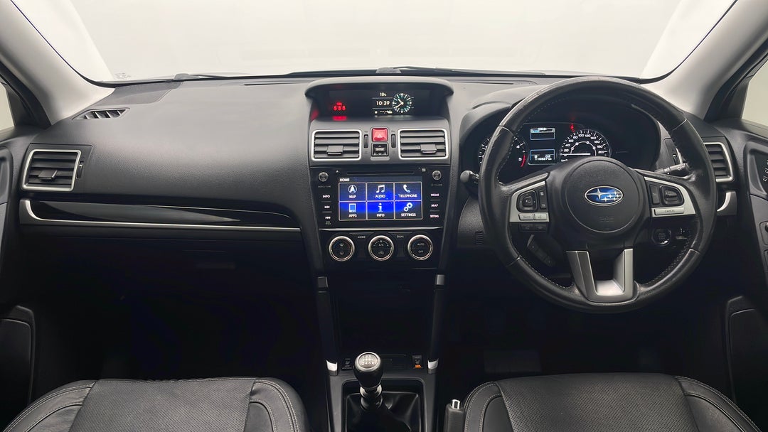 2016 Subaru Forester 2.0d-s, Manual, 116827 km, Dashboard View