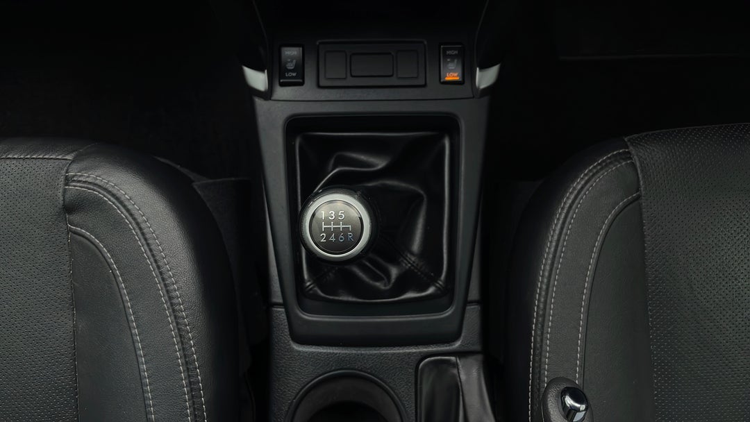 2016 Subaru Forester 2.0d-s, Manual, 116827 km, Gear Lever 