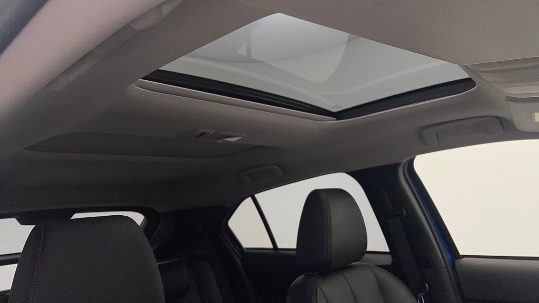 Interior Sunroof/Moonroof