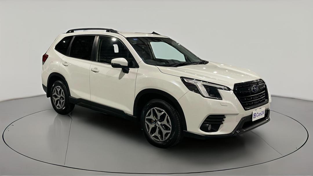 2023 Subaru Forester 2.5i (AWD), Automatic, 33886 km, Right Front Diagonal (45- Degree) View