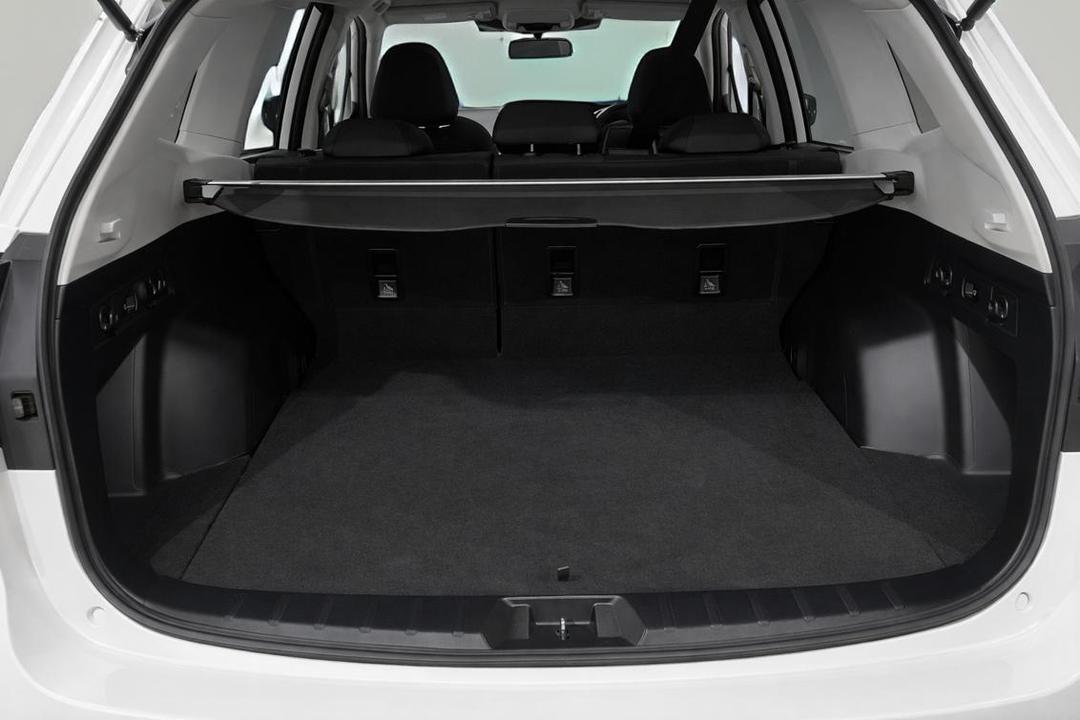 2023 Subaru Forester 2.5i (AWD), Automatic, 33886 km, Boot Inside View