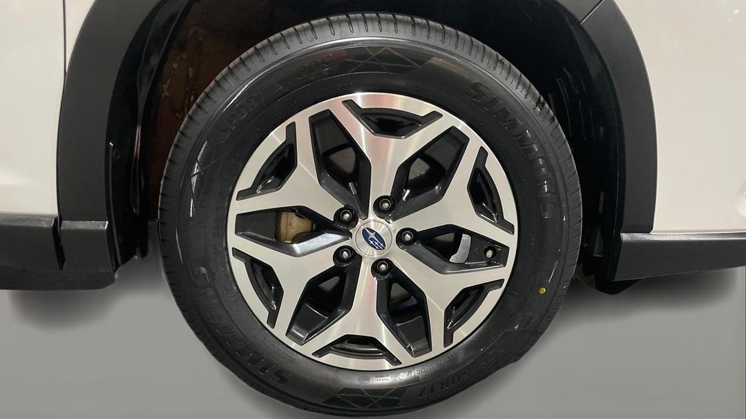 2023 Subaru Forester 2.5i (AWD), Automatic, 33886 km, Right Front Wheel