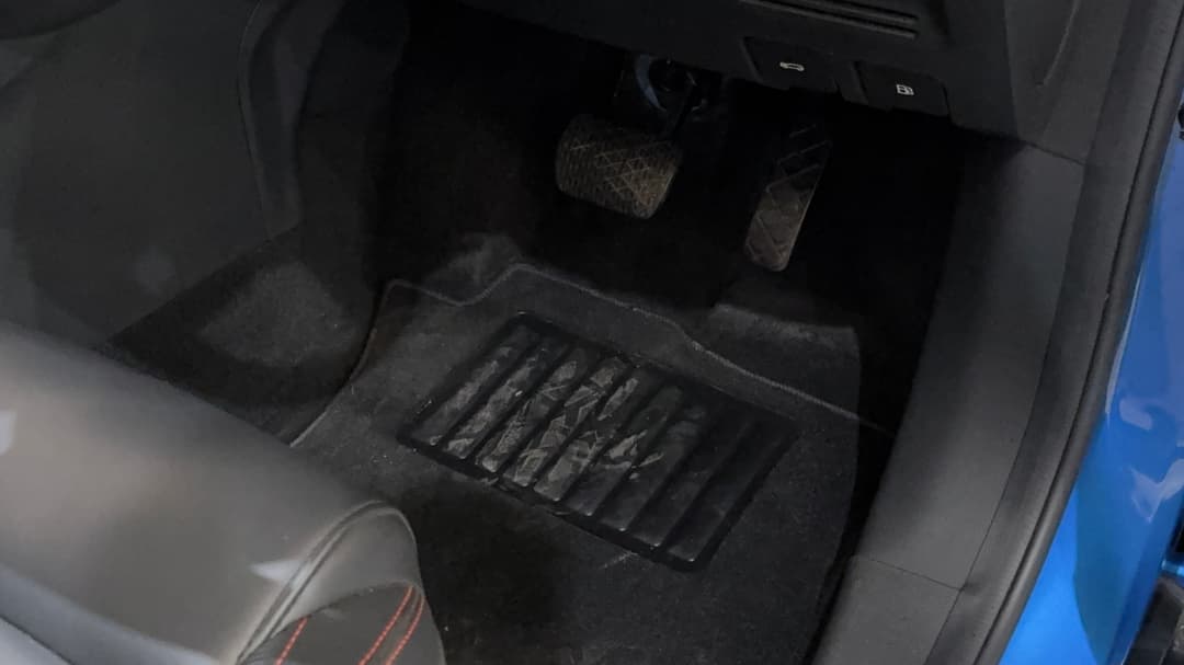 2021 MG Zst Essence, Automatic, 49517 km, Pedals and Footmat