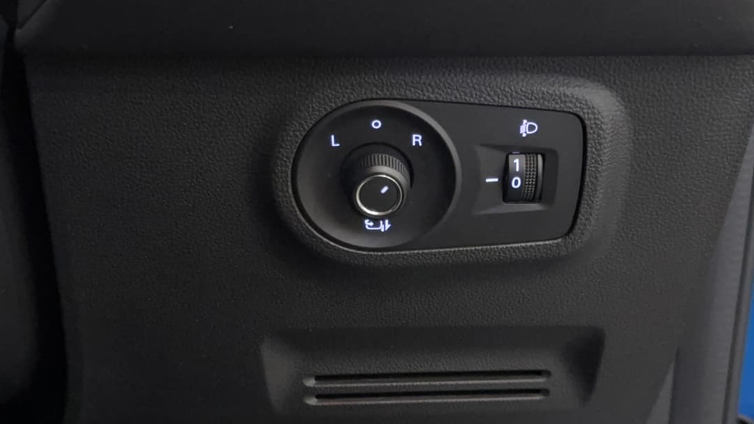 2021 MG Zst Essence, Automatic, 49517 km, Utility Switches/Buttons