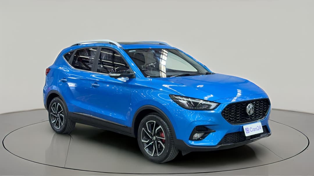 2021 MG Zst Essence, Automatic, 49517 km, Right Front Diagonal (45- Degree) View