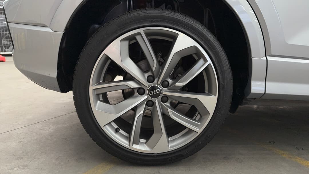 2024 Audi Q2 35 Tfsi, Automatic, 14739 km, Right Rear Wheel