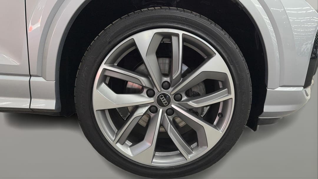 2024 Audi Q2 35 Tfsi, Automatic, 14739 km, Right Front Wheel