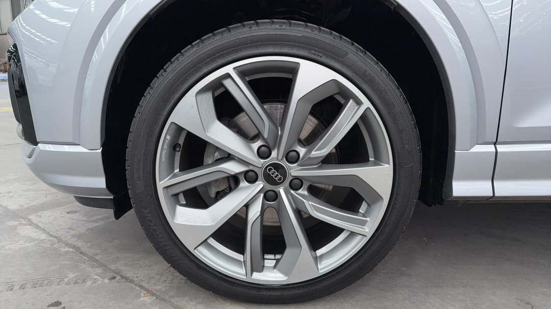 2024 Audi Q2 35 Tfsi, Automatic, 14739 km, Left Front Wheel