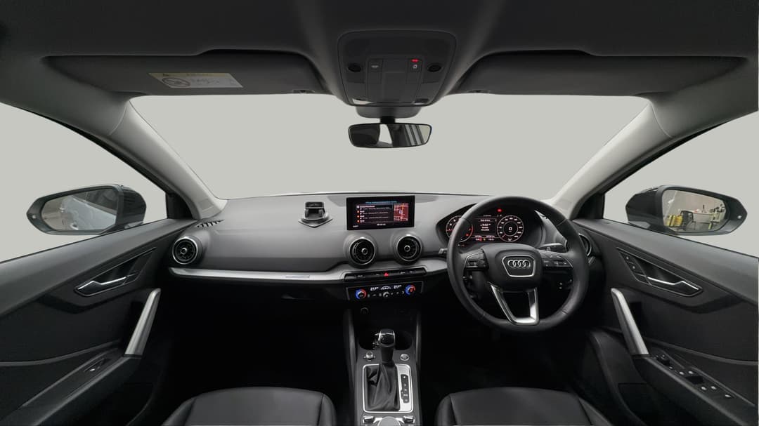 2024 Audi Q2 35 Tfsi, Automatic, 14739 km, Dashboard View