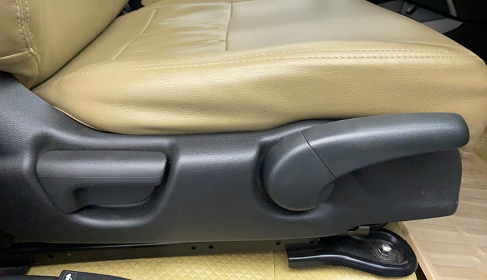 2017 Honda City 1.5L I-VTEC V MT, Petrol, Manual, 91,841 km, Driver Side Adjustment Panel