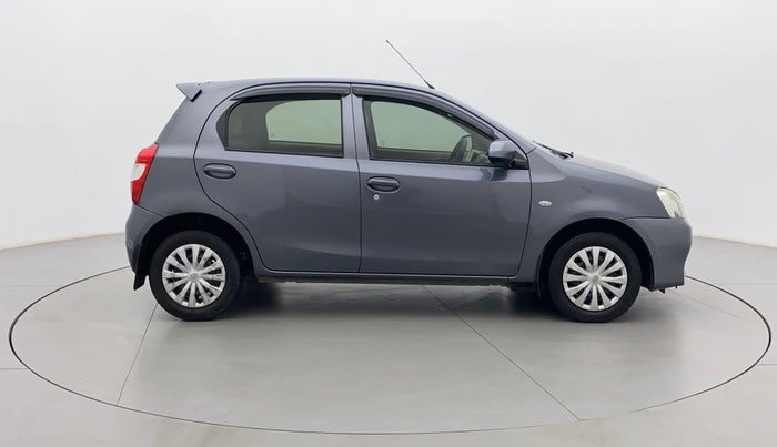 2015 Toyota Etios Liva GD, Diesel, Manual, 90,628 km, Right Side View