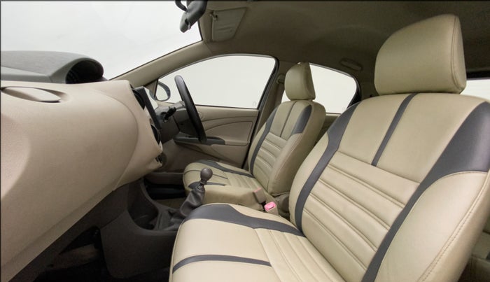 2015 Toyota Etios Liva GD, Diesel, Manual, 90,628 km, Right Side Front Door Cabin