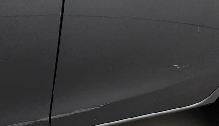 2015 Toyota Etios Liva GD, Diesel, Manual, 90,628 km, Rear left door - Minor scratches