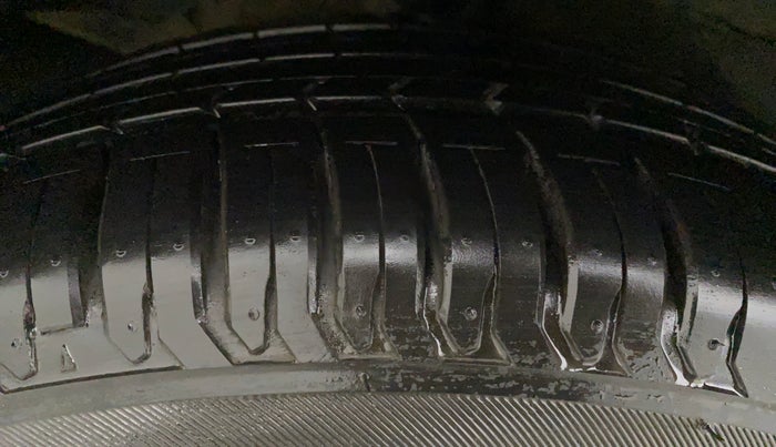 2015 Honda Jazz 1.2L I-VTEC V AT, Petrol, Automatic, 69,534 km, Right Rear Tyre Tread