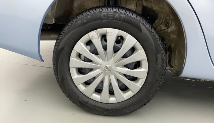 2011 Toyota Etios G, Petrol, Manual, 87,219 km, Right Rear Wheel