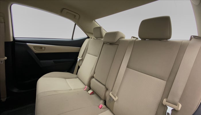 2014 Toyota Corolla Altis J S, Petrol, Manual, 22,547 km, Right Side Door Cabin View