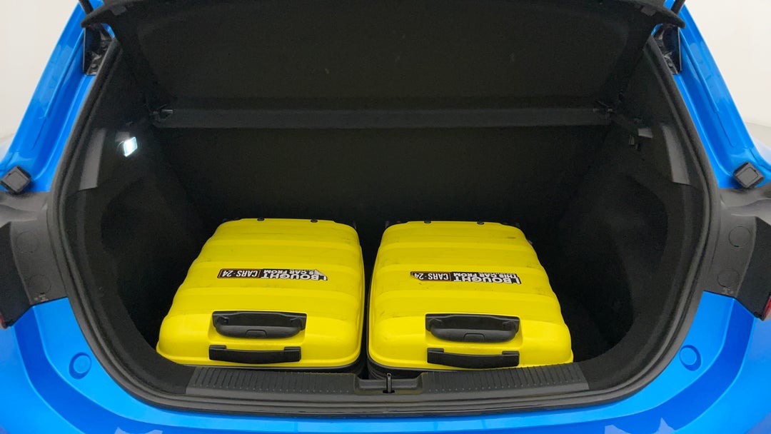 2024 MG Mg3 Essence, Automatic, 3028 km, Boot Inside View with Luggage