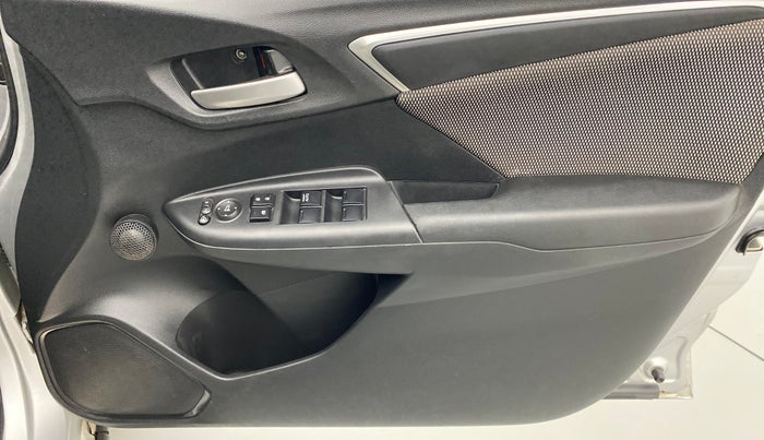 2017 Honda WR-V 1.2 i-VTEC VX MT, Petrol, Manual, 29,101 km, Driver Side Door Panels Control