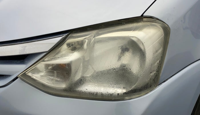 2011 Toyota Etios G, Petrol, Manual, 44,432 km, Left headlight - Faded