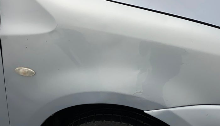 2011 Toyota Etios G, Petrol, Manual, 44,432 km, Right fender - Minor scratches