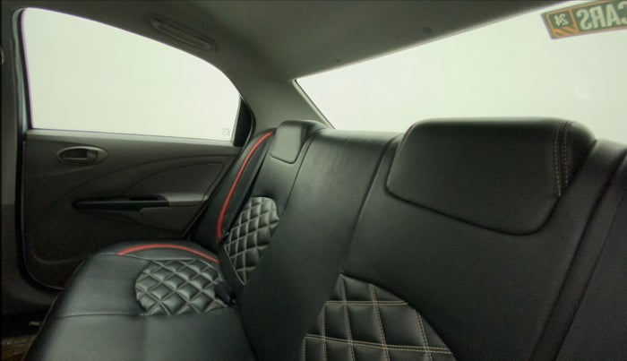 2011 Toyota Etios G, Petrol, Manual, 44,432 km, Right Side Rear Door Cabin