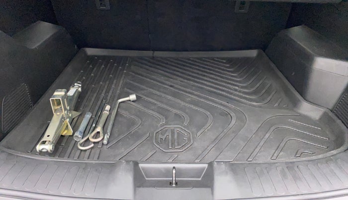 2019 MG HECTOR SHARP HYBRID 1.5 PETROL, Petrol, Manual, 28,093 km, Boot Inside