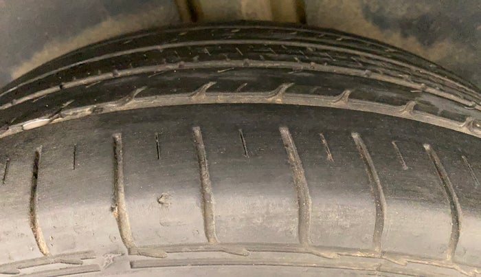 2019 MG HECTOR SHARP HYBRID 1.5 PETROL, Petrol, Manual, 28,093 km, Left Rear Tyre Tread