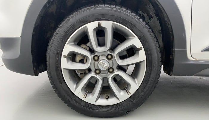 2018 Hyundai i20 Active 1.2 S, Petrol, Manual, 30,517 km, Left Front Wheel
