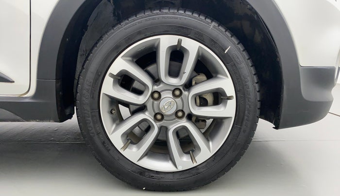 2018 Hyundai i20 Active 1.2 S, Petrol, Manual, 30,517 km, Right Front Wheel