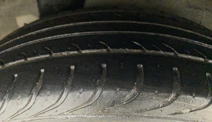 2012 Hyundai i20 MAGNA 1.2, Petrol, Manual, 35,530 km, Left Rear Tyre Tread
